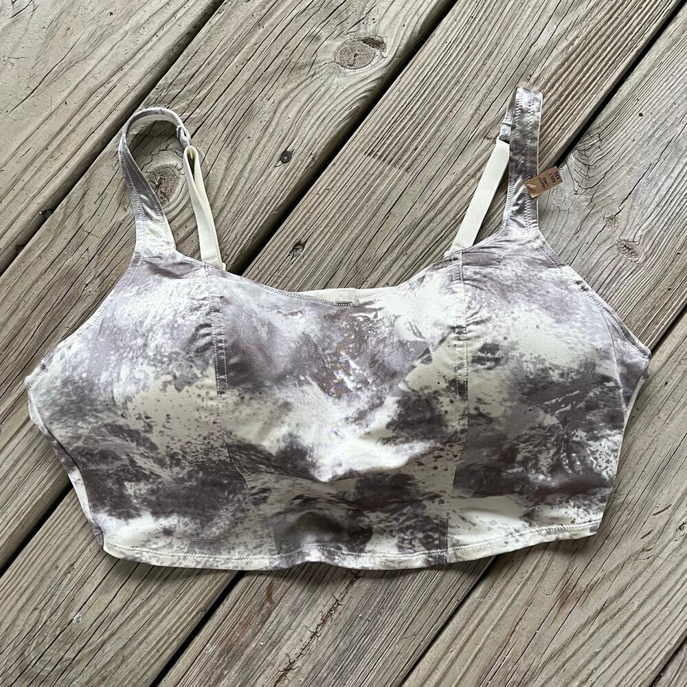 Victoria's Secret Pink Wireless Lightly Lined Bra Grey & White Size XXL. NEW